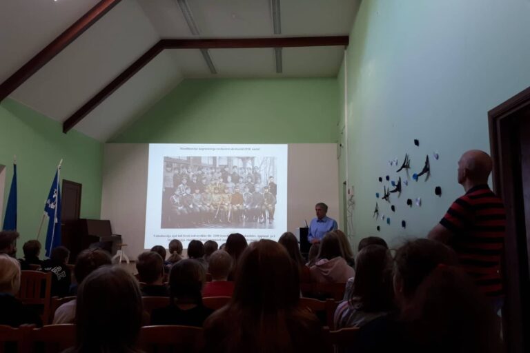 52476587_381046102685056_7076425023543574528_n