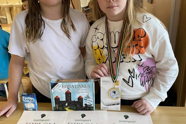 6fb60bc9-2b7d-4b96-a5a4-a861ceb89e96